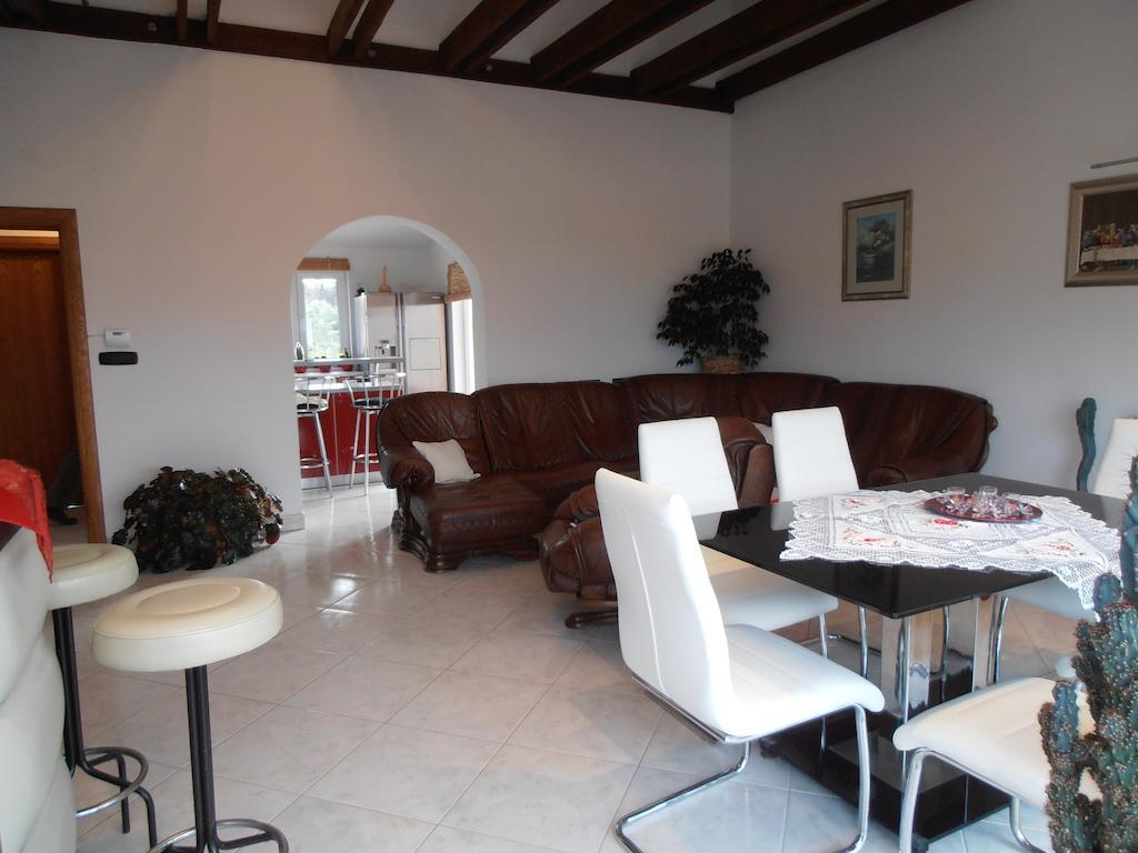 Villa Dijana Malinska Camera foto